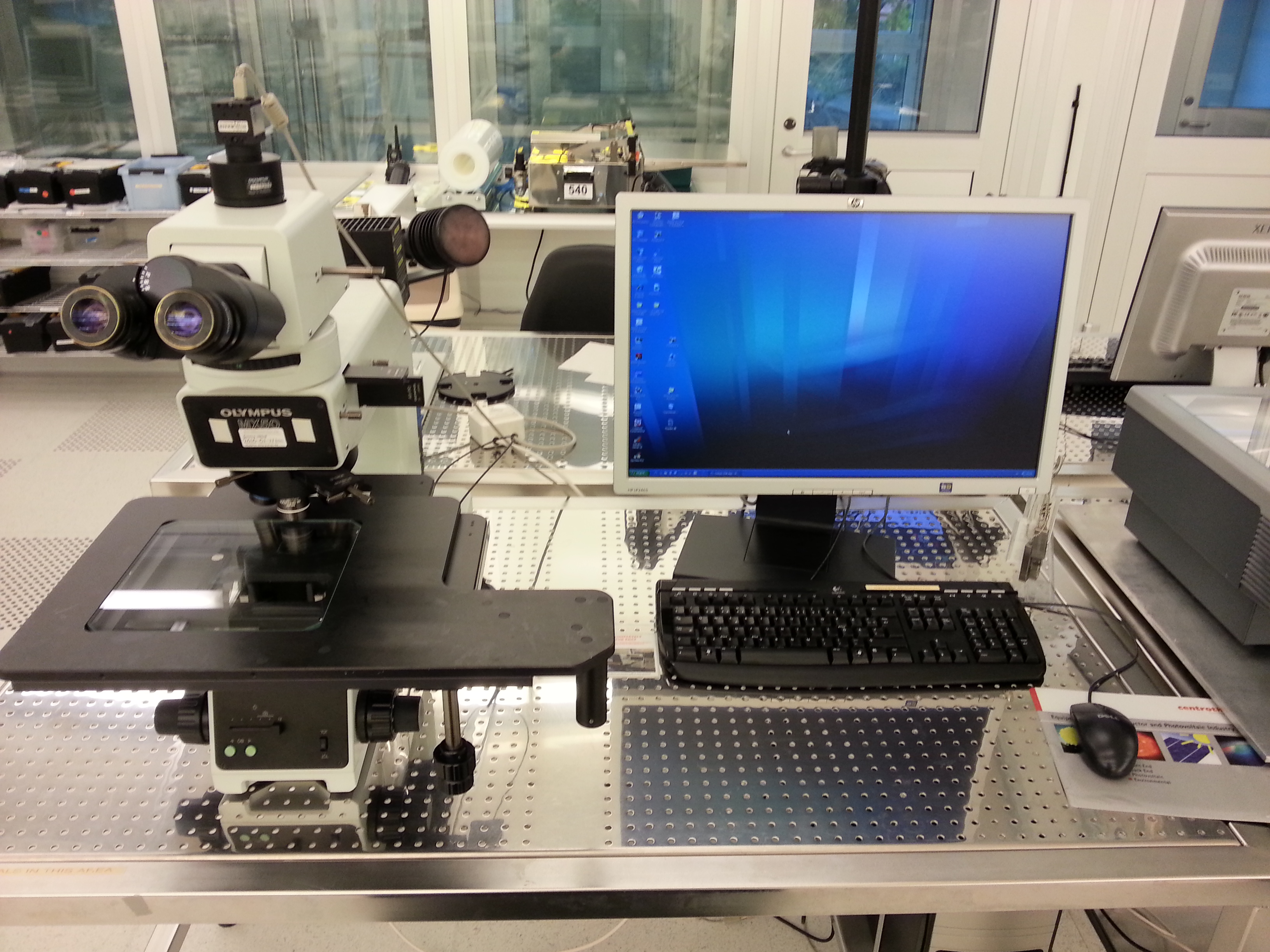 Picture of Microscope - Olympus MX50 - Metrology area