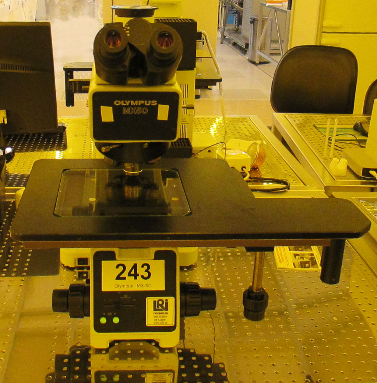 Picture of Microscope - Olympus MX50 - Nano area